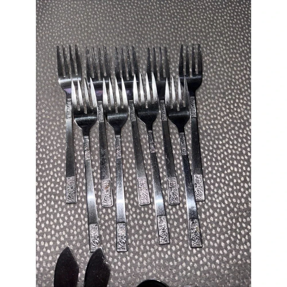 60 Stanley Roberts Rogers SRB115 Stainless Flatware Korea Knives Spoons Forks